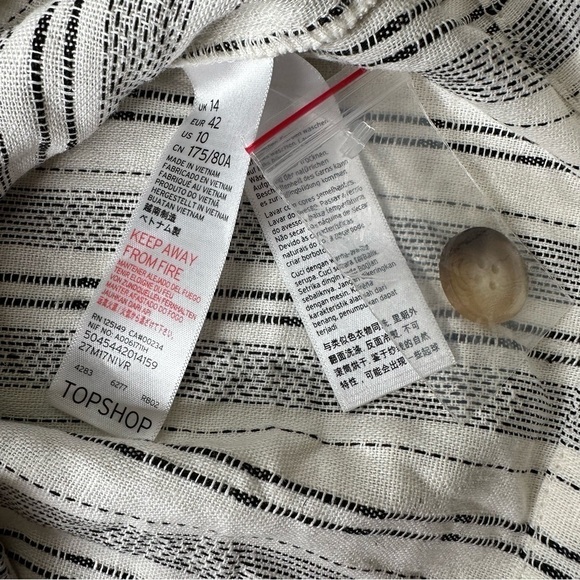 Topshop Striped Skirt. Size 10 - Picture 7 of 7